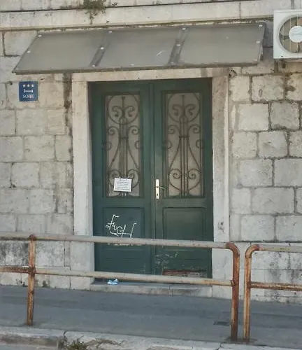 Pavelin アパート *