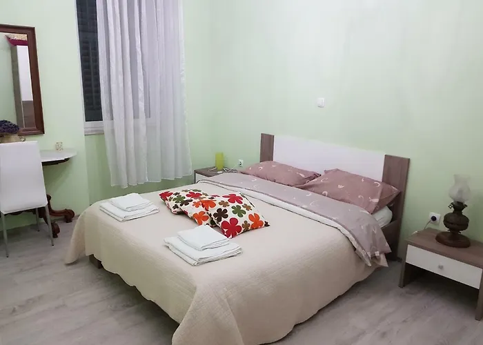 Pavelin * スプリト